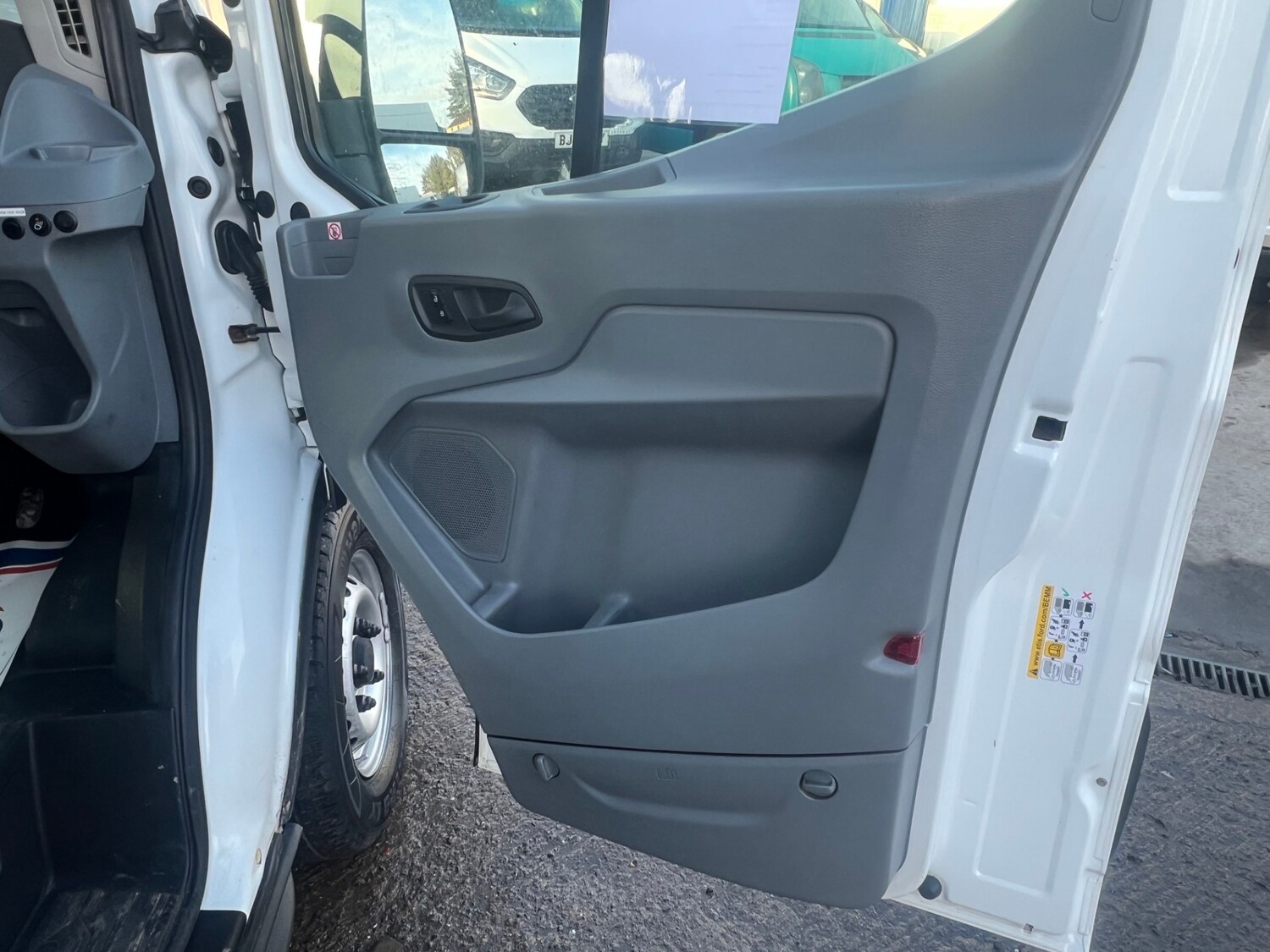Used Ford Transit 2019 for sale - 77902039: Photo 11