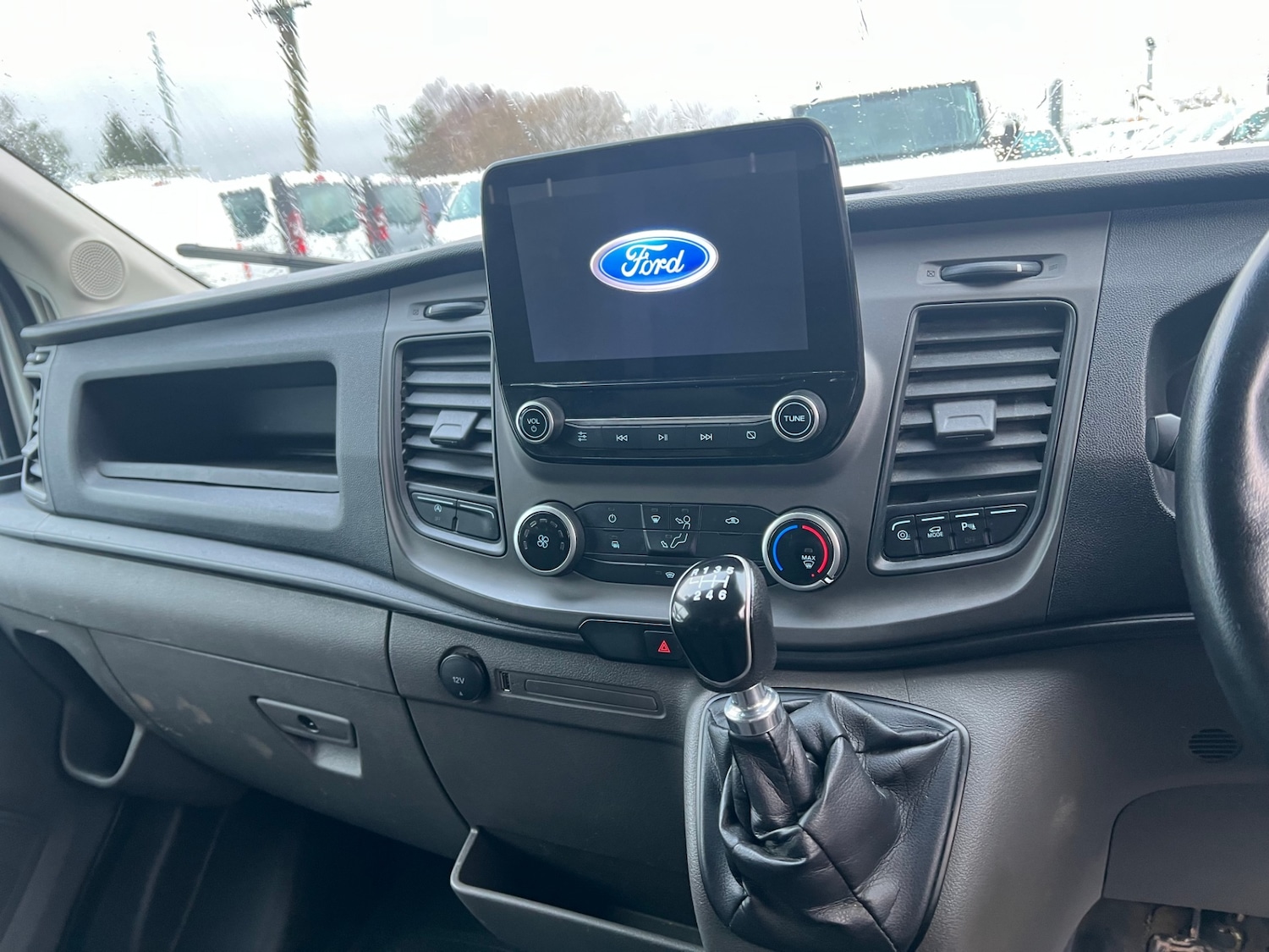 Used Ford Transit 2022 for sale - 77234665: Photo 2