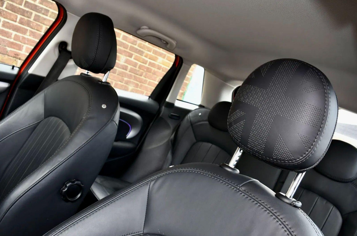 Used MINI Hatch 2019 for sale - 77799381: Photo 8