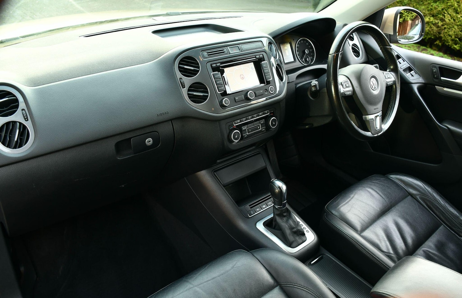 Used Volkswagen Tiguan 2014 for sale - 77590049: Photo 24