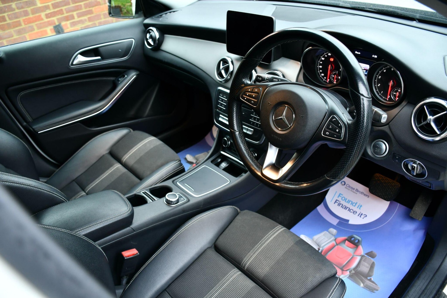 Used Mercedes-Benz GLA 2018 for sale - 77590050: Photo 4