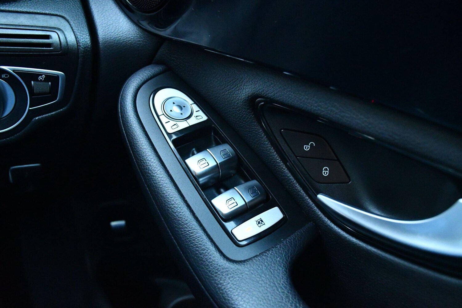 Used Mercedes-Benz GLC 2018 for sale - 77882558: Photo 25