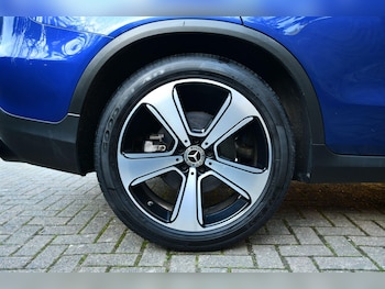 Used Mercedes-Benz GLC 2018 for sale - 77882558: Photo