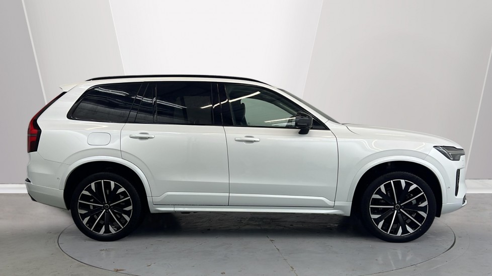 Used Volvo XC90 2025 for sale - 77281139: Photo 3