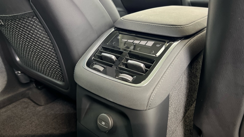 Used Volvo XC90 2025 for sale - 76888829: Photo 15