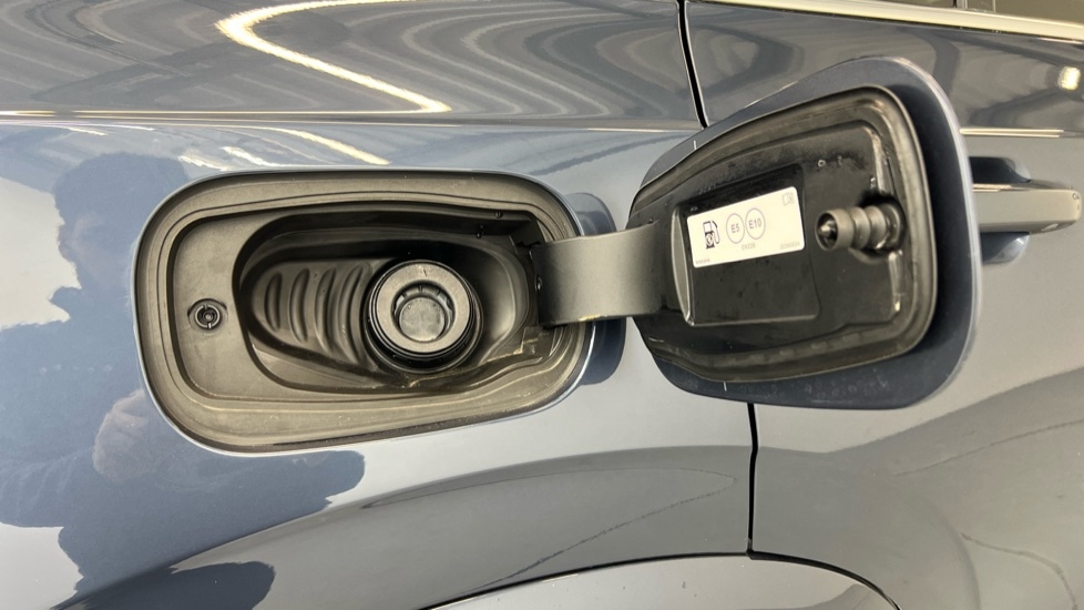 Used Volvo XC90 2025 for sale - 76888829: Photo 16