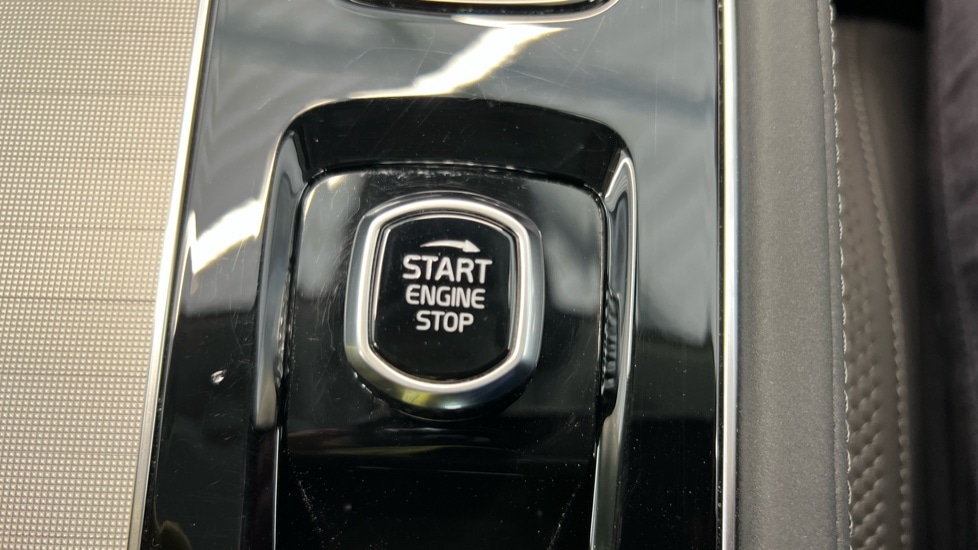 Used Volvo XC90 2025 for sale - 76888829: Photo 27