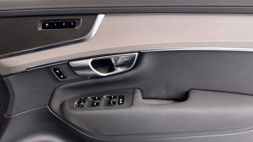 Used Volvo XC90 2025 for sale - 76888829: Photo 29