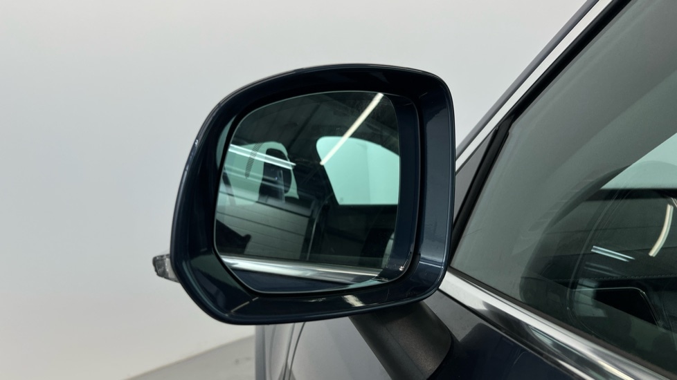 Used Volvo XC90 2025 for sale - 76888829: Photo 32