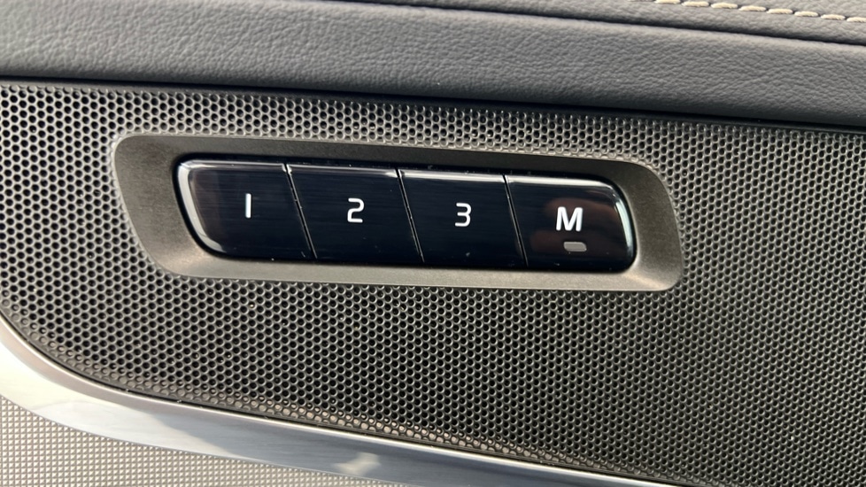 Used Volvo XC90 2025 for sale - 76888829: Photo 39