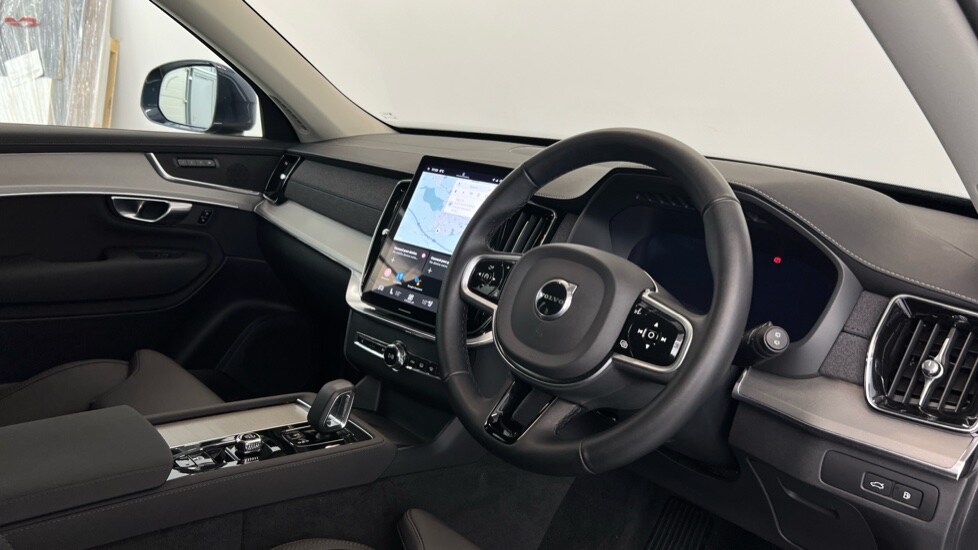 Used Volvo XC90 2025 for sale - 76888829: Photo 4