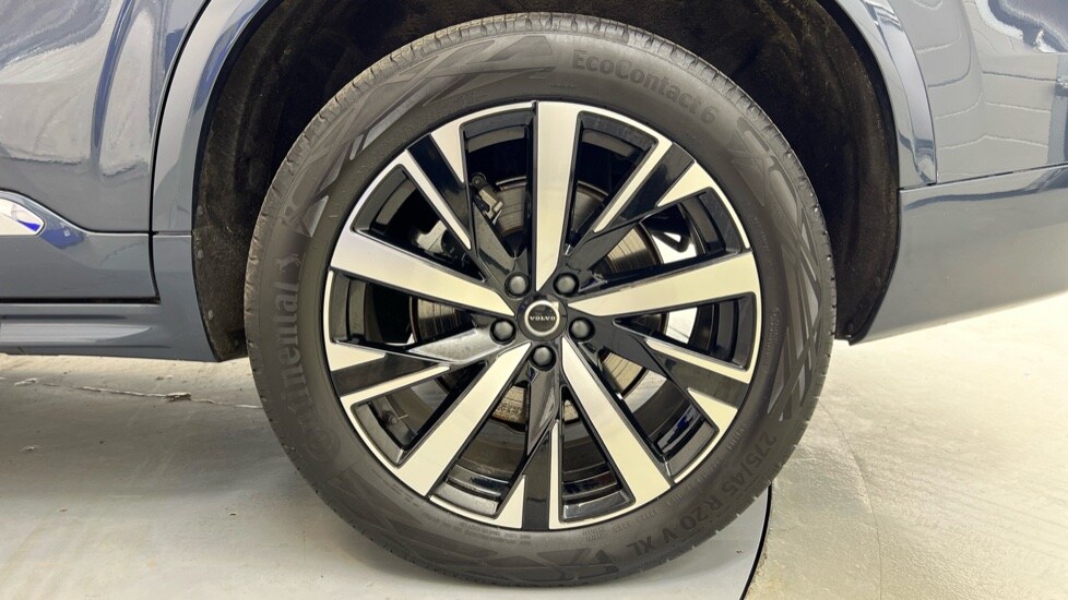 Used Volvo XC90 2025 for sale - 76888829: Photo 42