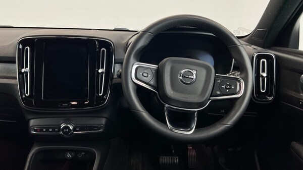 Used Volvo XC40 2022 for sale - 76208717: Photo 10
