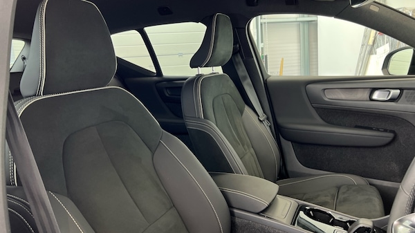Used Volvo XC40 2022 for sale - 76208717: Photo 31