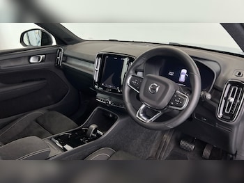 Used Volvo XC40 2022 for sale - 76208717: Photo