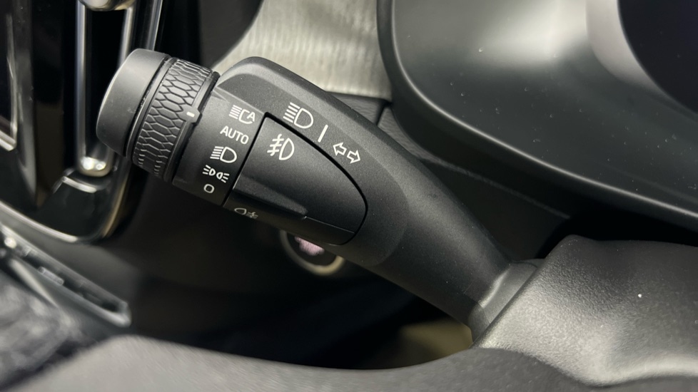 Used Volvo XC40 2022 for sale - 77634618: Photo 20