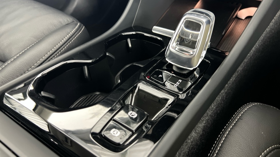 Used Volvo XC40 2022 for sale - 77634618: Photo 25