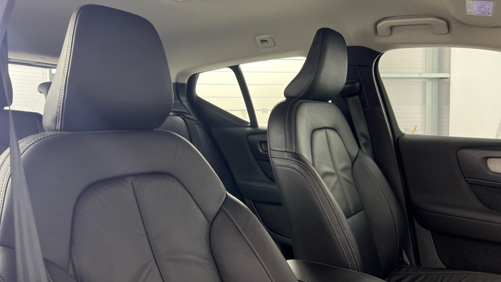 Used Volvo XC40 2022 for sale - 77634618: Photo 31