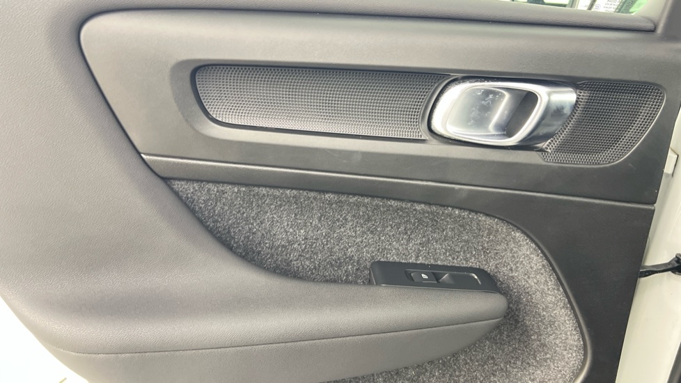 Used Volvo XC40 2022 for sale - 77634618: Photo 45