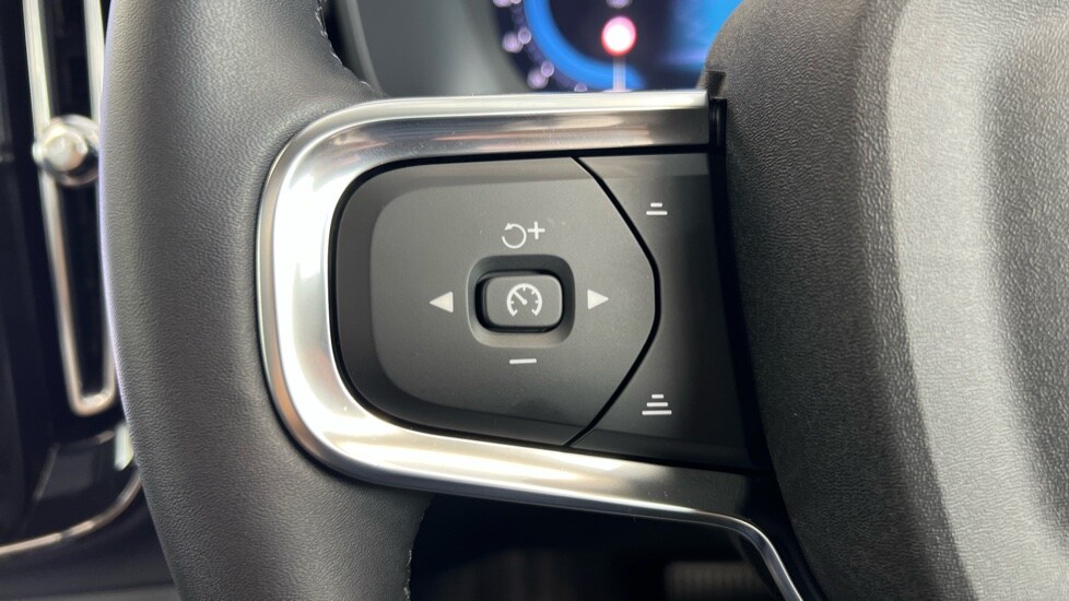 Used Volvo XC40 2024 for sale - 75796704: Photo 21