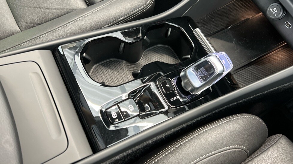 Used Volvo XC40 2024 for sale - 75796704: Photo 25