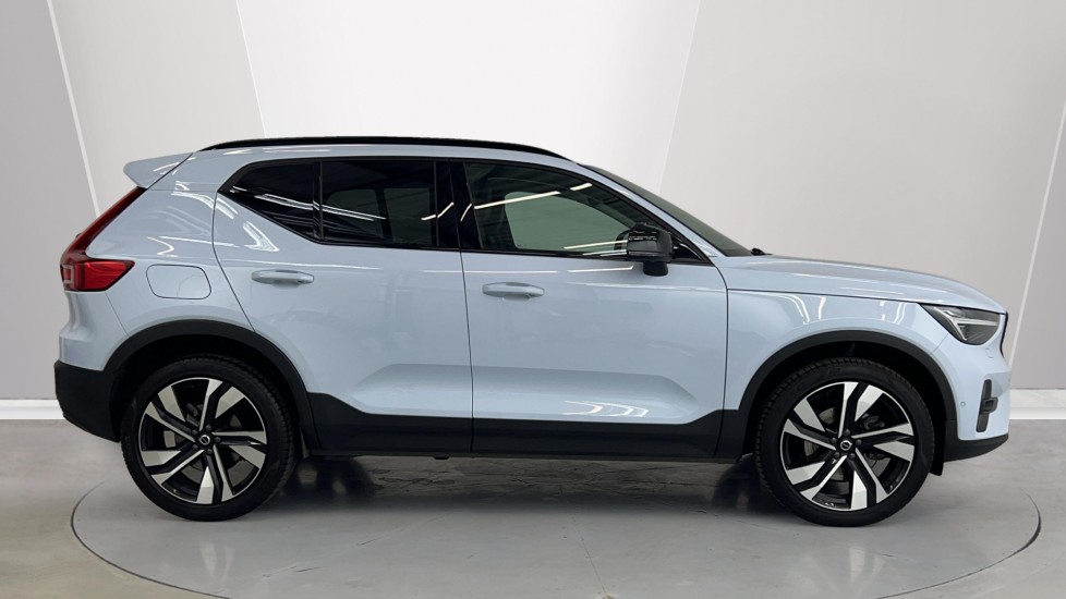 Used Volvo XC40 2024 for sale - 75796704: Photo 3