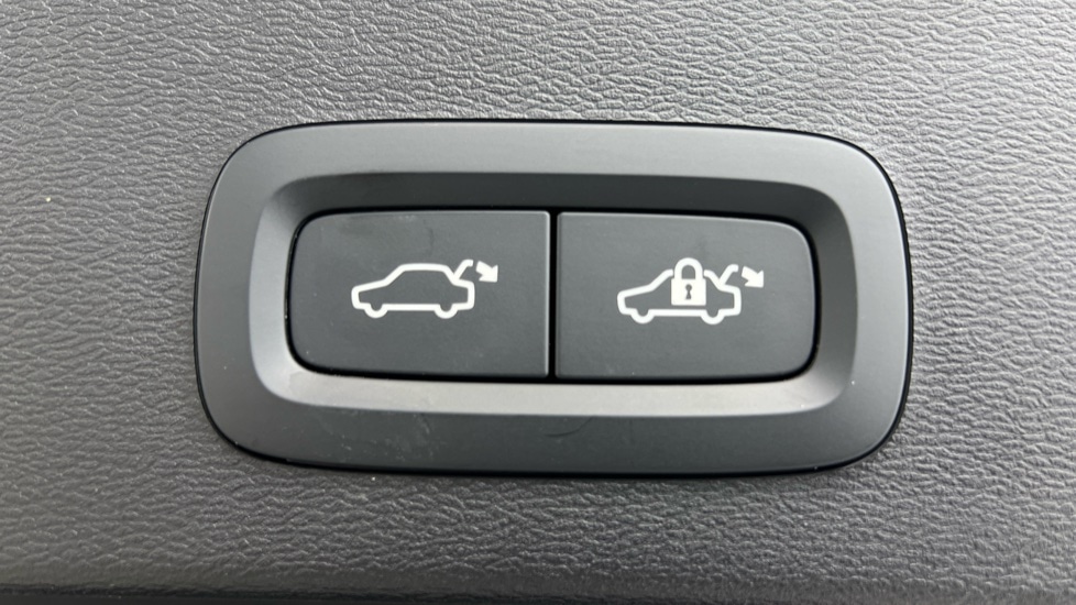 Used Volvo XC40 2024 for sale - 75796704: Photo 35