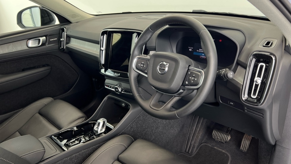 Used Volvo XC40 2024 for sale - 75796704: Photo 4