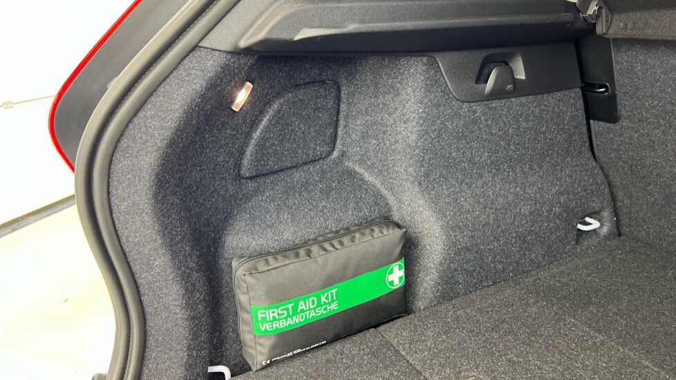 Used Volvo XC40 2024 for sale - 75796704: Photo 41