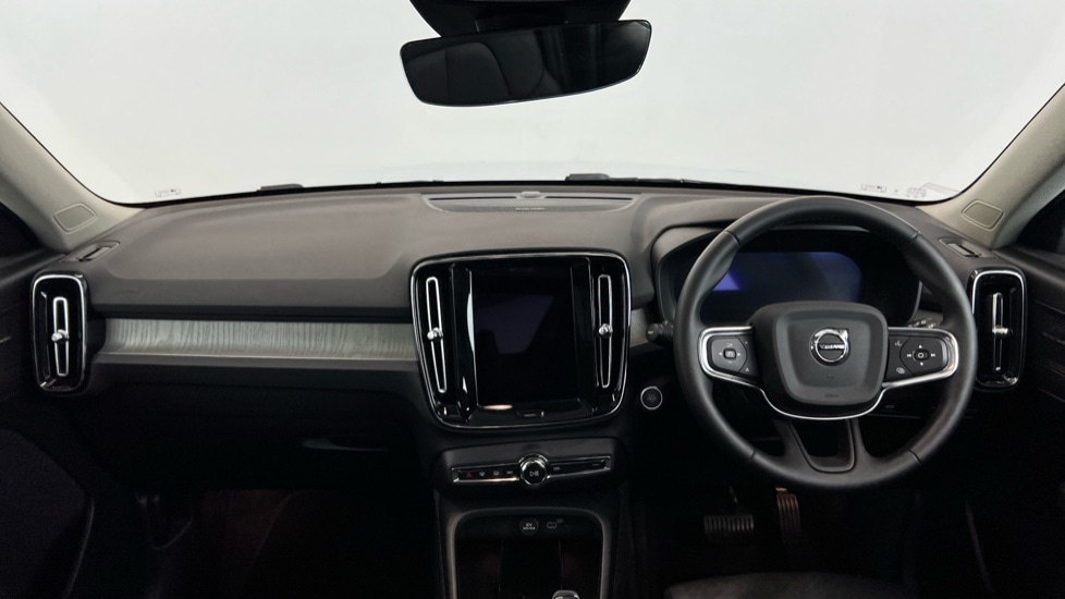 Used Volvo XC40 2024 for sale - 75796704: Photo 5