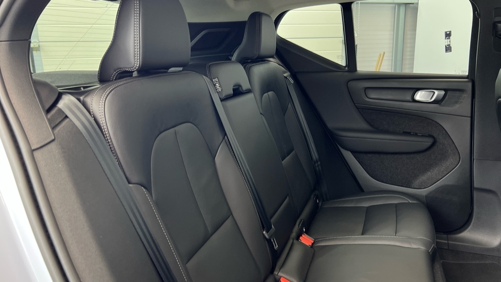 Used Volvo XC40 2024 for sale - 75796704: Photo 6