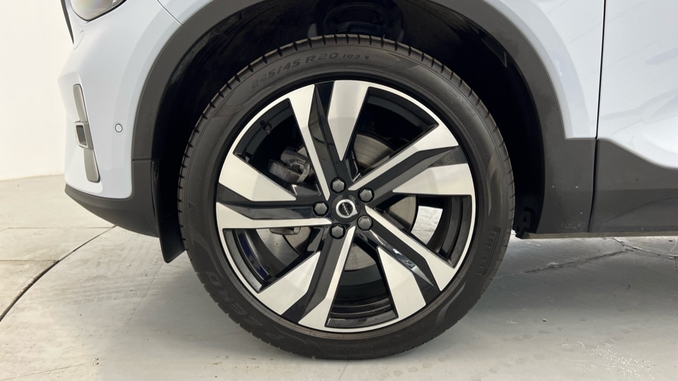 Used Volvo XC40 2024 for sale - 75796704: Photo 9