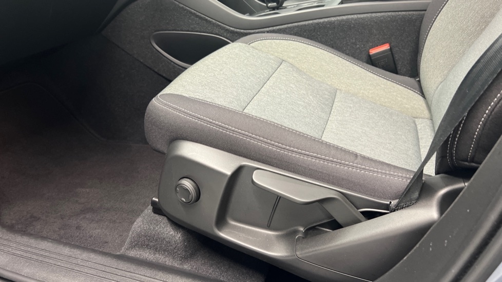 Used Volvo XC40 2023 for sale - 77218702: Photo 26