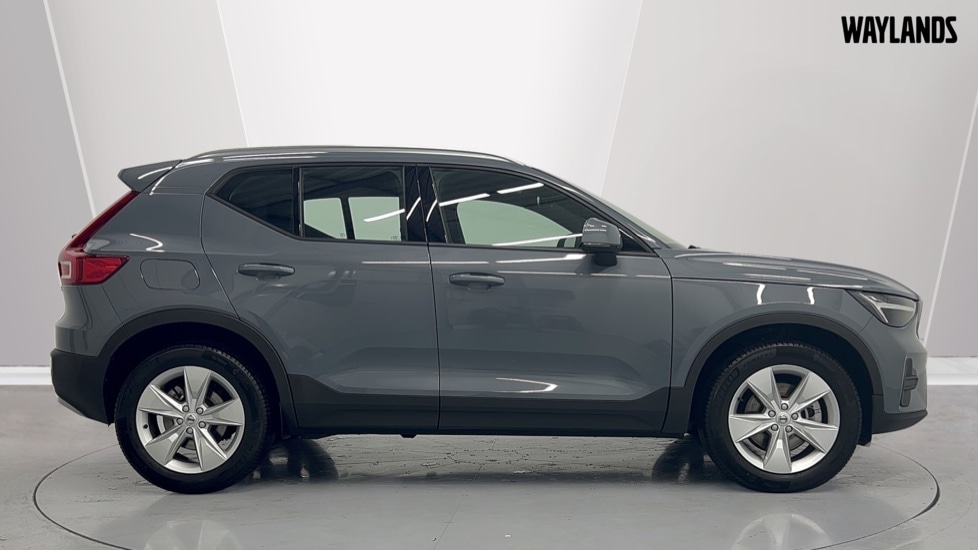Used Volvo XC40 2023 for sale - 77218702: Photo 3