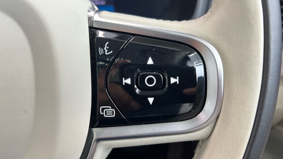 Used Volvo XC90 2024 for sale - 76018112: Photo 22