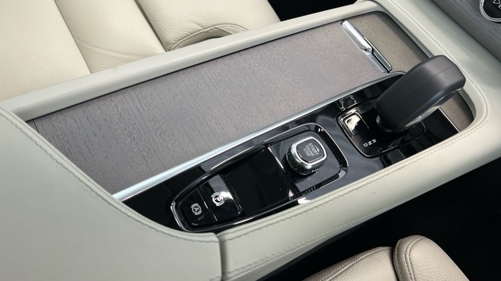 Used Volvo XC90 2024 for sale - 76018112: Photo 25