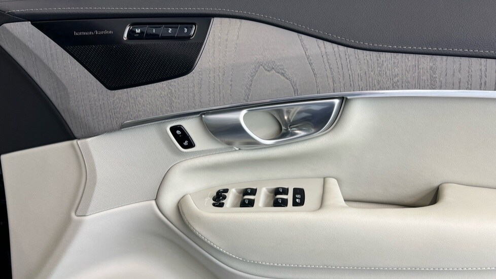 Used Volvo XC90 2024 for sale - 76018112: Photo 29