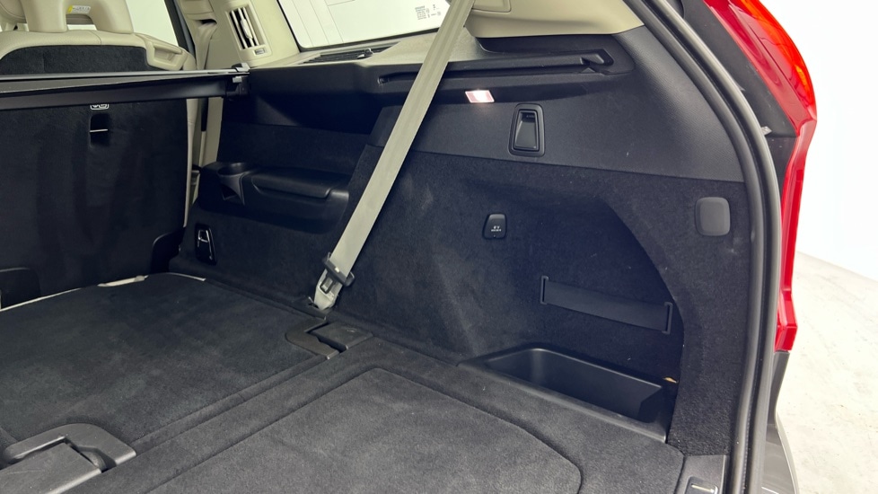Used Volvo XC90 2024 for sale - 76018112: Photo 40