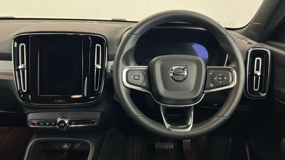 Used Volvo XC40 2025 for sale - 76528865: Photo 10