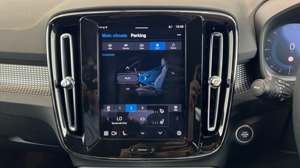 Used Volvo XC40 2025 for sale - 76528865: Photo 17