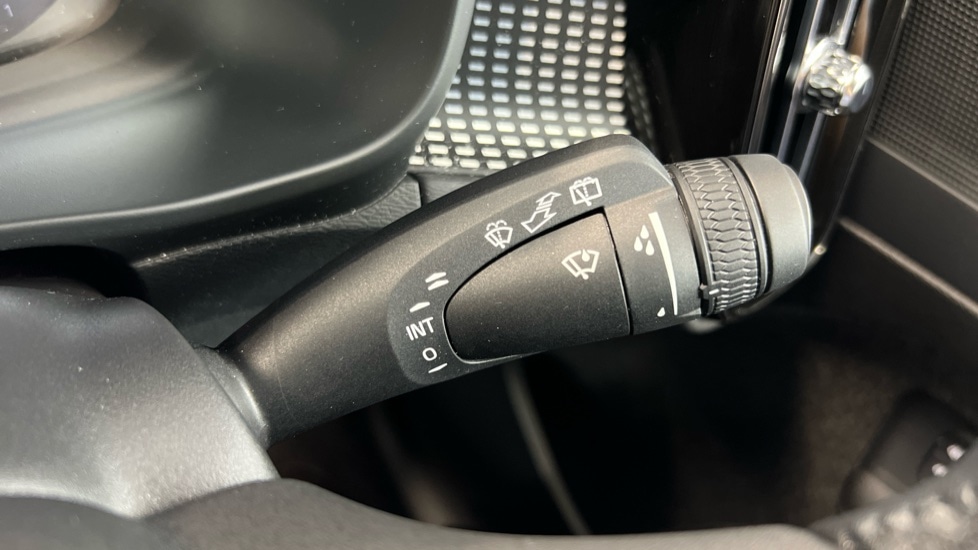 Used Volvo XC40 2025 for sale - 76528865: Photo 23