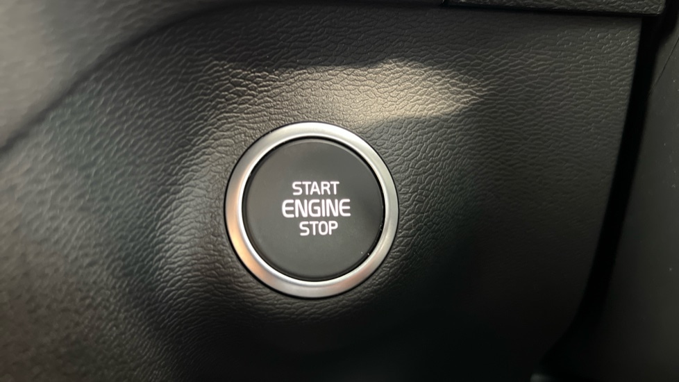 Used Volvo XC40 2025 for sale - 76528865: Photo 27