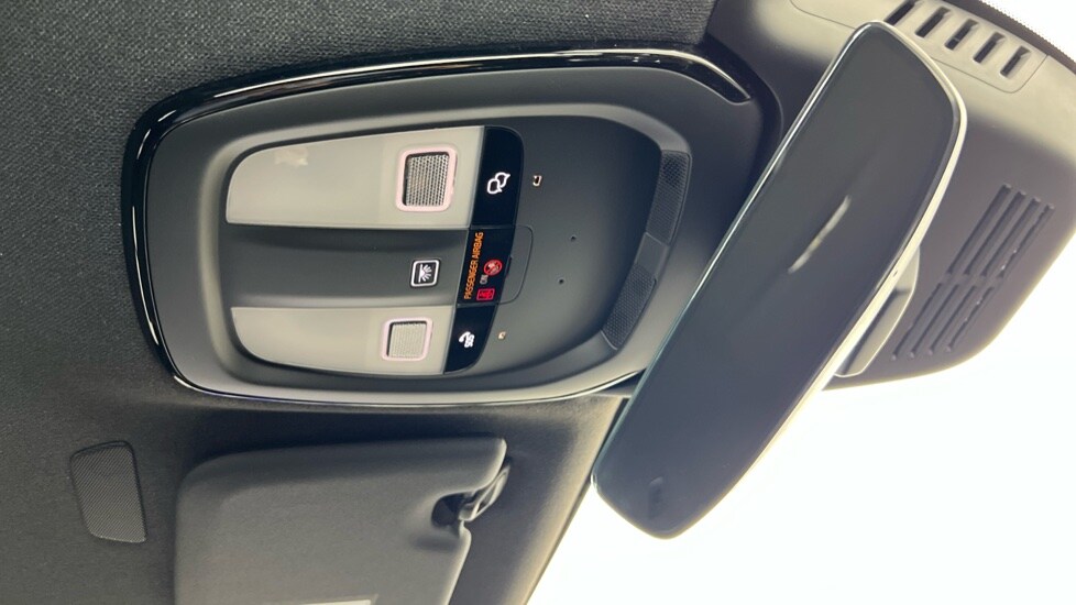 Used Volvo XC40 2025 for sale - 76528865: Photo 28