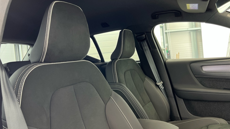 Used Volvo XC40 2025 for sale - 76528865: Photo 31