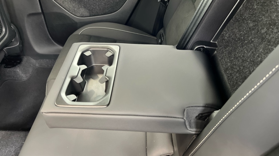 Used Volvo XC40 2025 for sale - 76528865: Photo 34