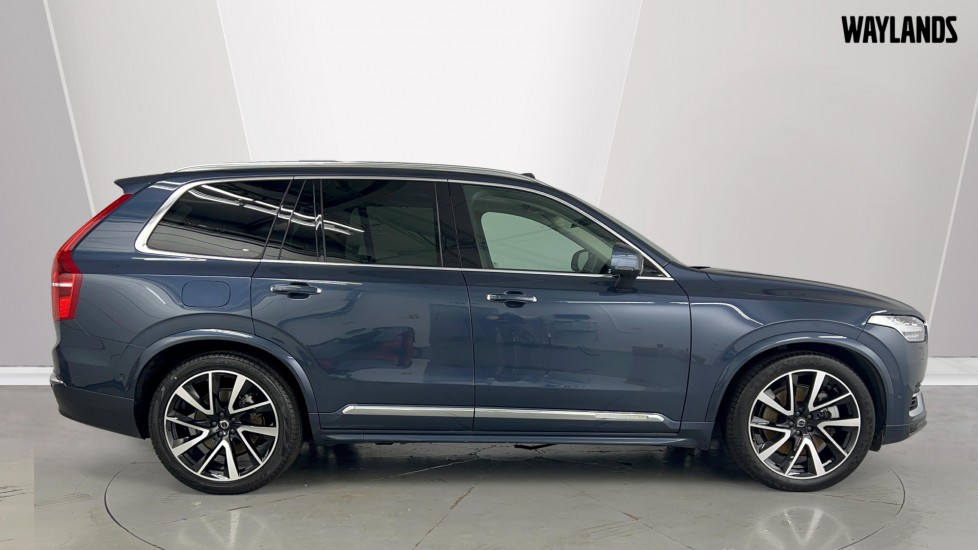 Used Volvo XC90 2023 for sale - 78172608: Photo 3