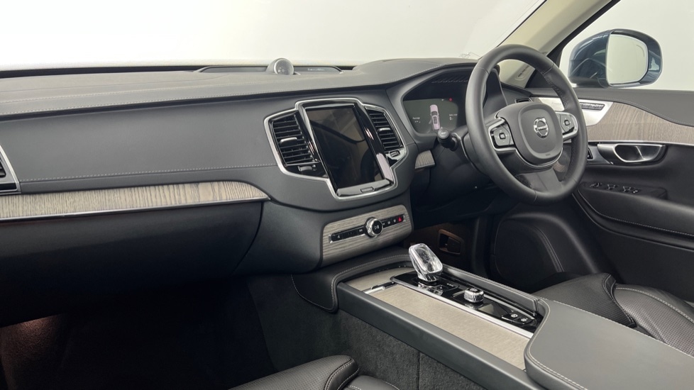 Used Volvo XC90 2023 for sale - 78172608: Photo 4