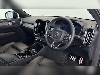 Used Volvo XC40 2021 for sale - 75679365: Photo