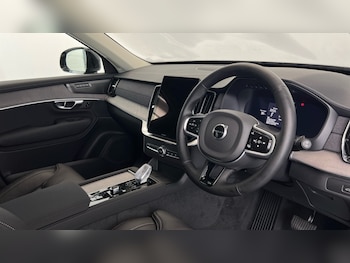 Used Volvo XC90 2025 for sale - 77678763: Photo