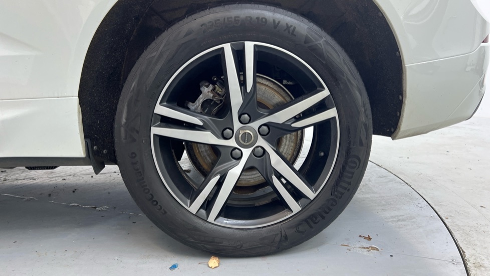 Used Volvo XC60 2021 for sale - 77198120: Photo 44